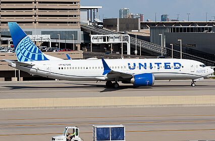Unknown N27255 operated by United