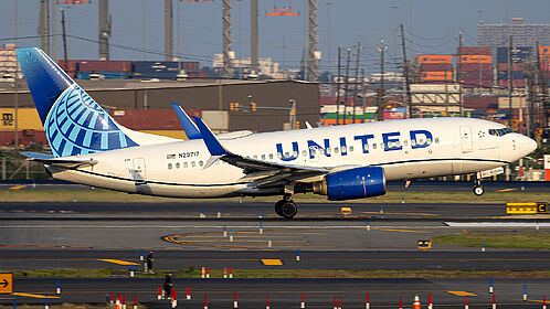 Unknown N29717 operated by United