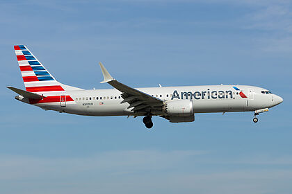 Boeing 737 MAX 8 N302UD operated by American