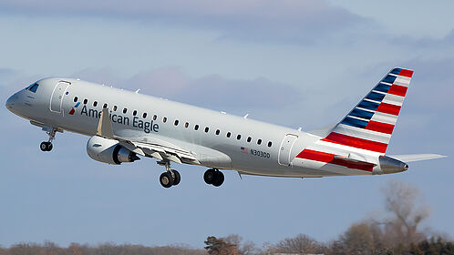 Unknown N303DD operated by Envoy Air