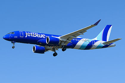 Unknown N3269J operated by JetBlue