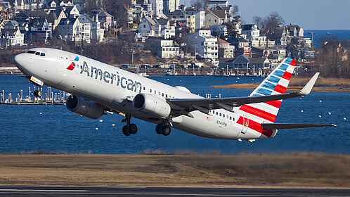 Unknown N343PN operated by American