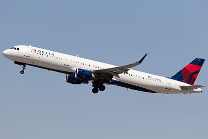 Airbus A321 N344DN operated by Delta Air Lines