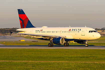 Airbus A319 N358NB operated by Delta Air Lines