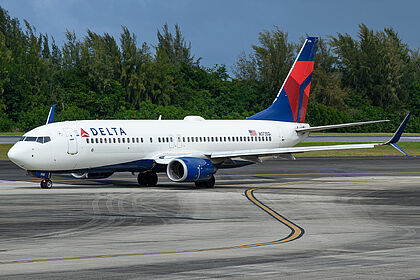Unknown N3735D operated by Delta Air Lines