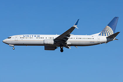 Boeing 737-900 N37456 operated by United