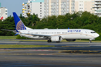 Unknown N37513 operated by United