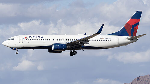 Boeing 737-800 N375DA operated by Delta Air Lines