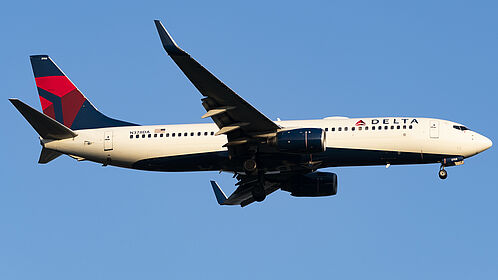 Boeing 737-800 N378DA operated by Delta Air Lines