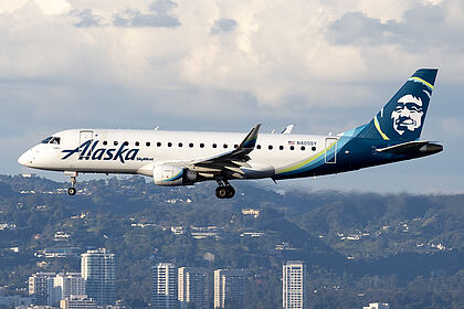 Unknown N405SY operated by American