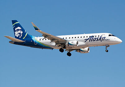 Unknown N409SY operated by American