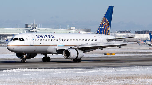 Unknown N461UA operated by United