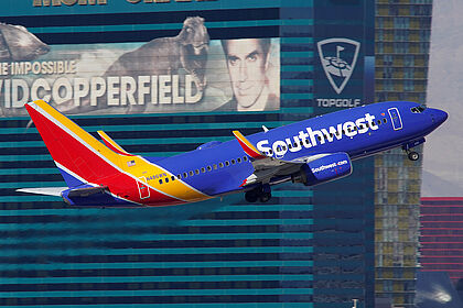 Unknown N486WN operated by Southwest