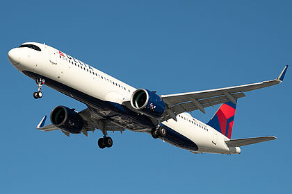 Unknown N549DN operated by Delta Air Lines