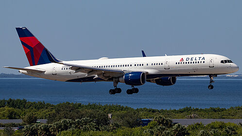 Unknown N554NW operated by Delta Air Lines