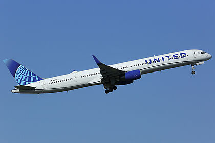 Unknown N57863 operated by United