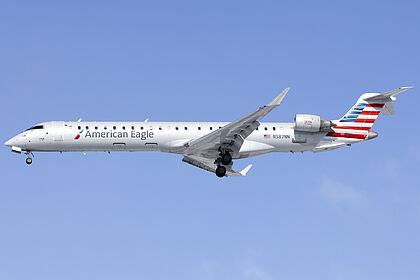 Canadair CRJ 900 N587NN operated by American