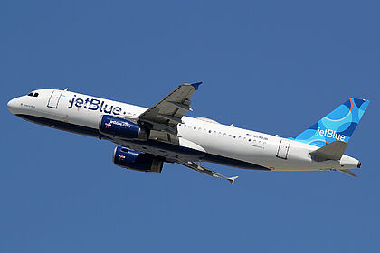 Airbus A320 N590JB operated by JetBlue