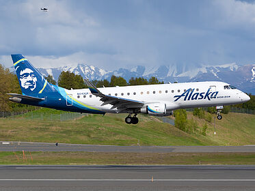 Unknown N643QX operated by Alaska