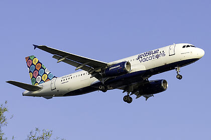 Airbus A320 N648JB operated by JetBlue