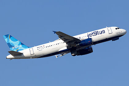 Airbus A320 N652JB operated by JetBlue