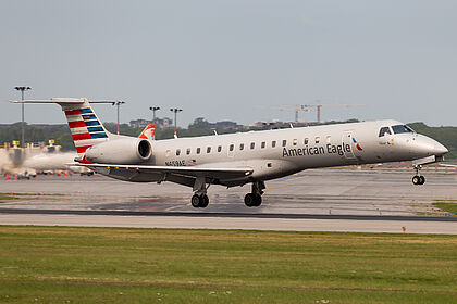 Unknown N659AE operated by American