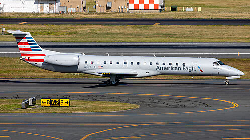 Unknown N660CL operated by American