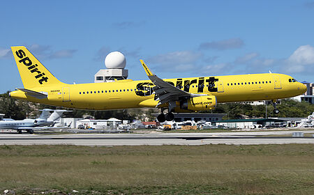 Airbus A321 N661NK operated by Spirit
