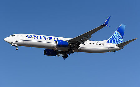 Airbus A319 N66828 operated by United