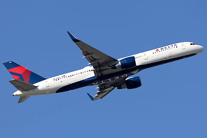 Boeing 757-200 N6704Z operated by Delta Air Lines