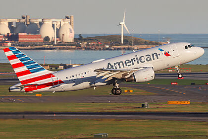Airbus A319 N704US operated by American
