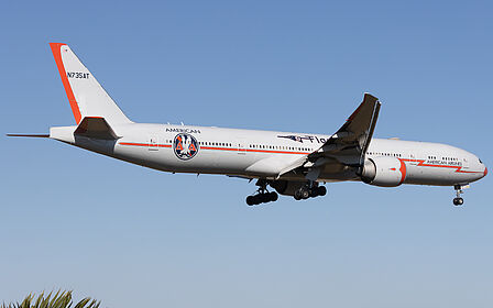 Boeing 777-300ER Passenger N735AT operated by American