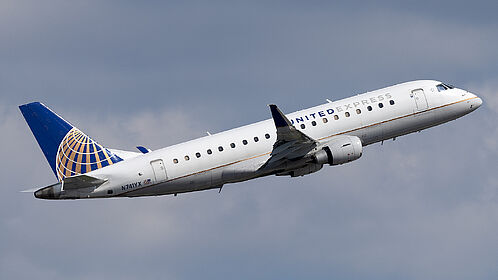 Embraer 175 N741YX operated by United