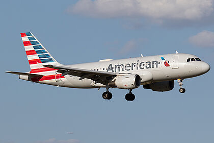 Unknown N756US operated by American