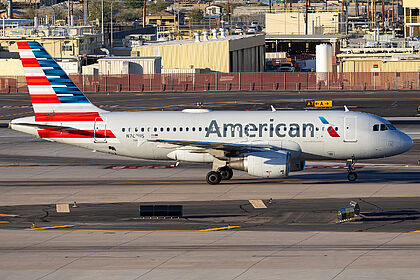 Unknown N769US operated by American
