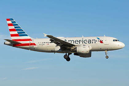 Airbus A319 N772XF operated by American