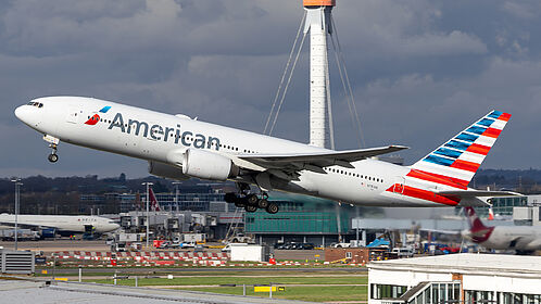 Boeing 777-200 N781AN operated by American