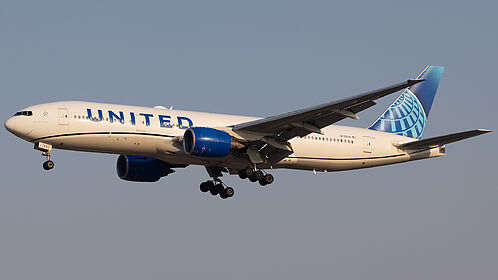Unknown N793UA operated by United