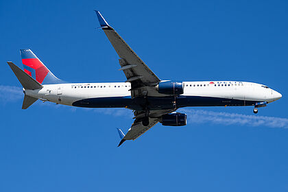 Boeing 737-900 N815DN operated by Delta Air Lines