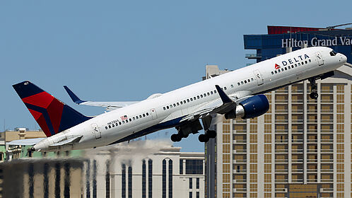 Unknown N822DX operated by Delta Air Lines