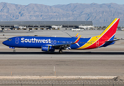 Boeing 737 N8510E operated by Southwest