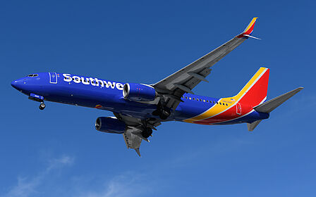 Boeing 737-800 N8548P operated by Southwest