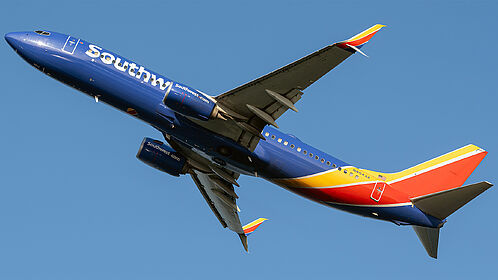Boeing 737-800 N8643A operated by Southwest