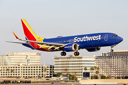 Boeing 737 N8733M operated by Southwest