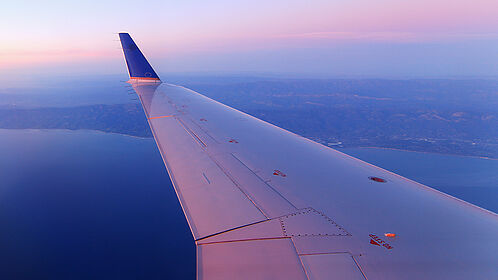 Unknown N904EV operated by United