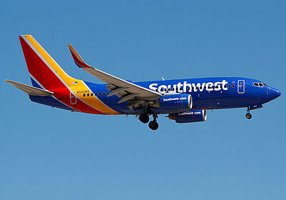 Boeing 737-700 N929WN operated by Southwest