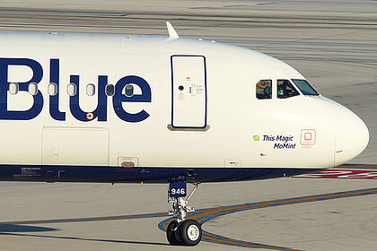 Airbus A321 (Sharklets) N946JL operated by JetBlue
