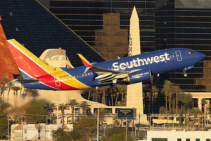 Unknown N952WN operated by American