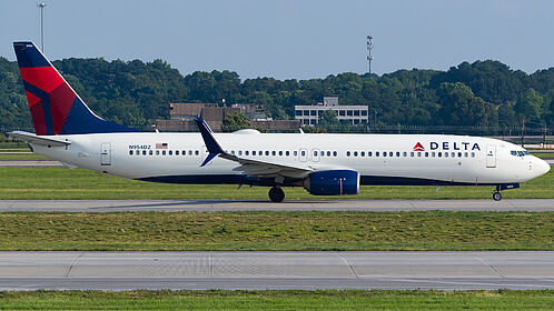 Boeing 737-900 N954DZ operated by Delta Air Lines