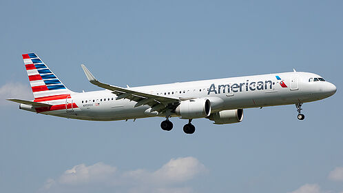 Airbus A321 N959XV operated by American